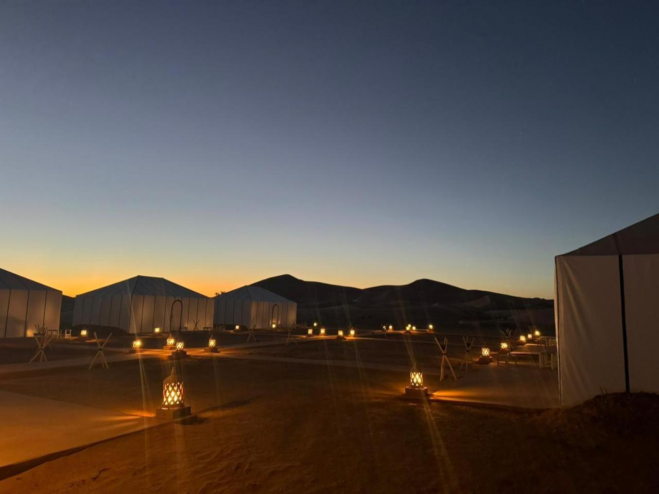 Hotel Ammar Luxury Camp à Merzouga Extérieur photo