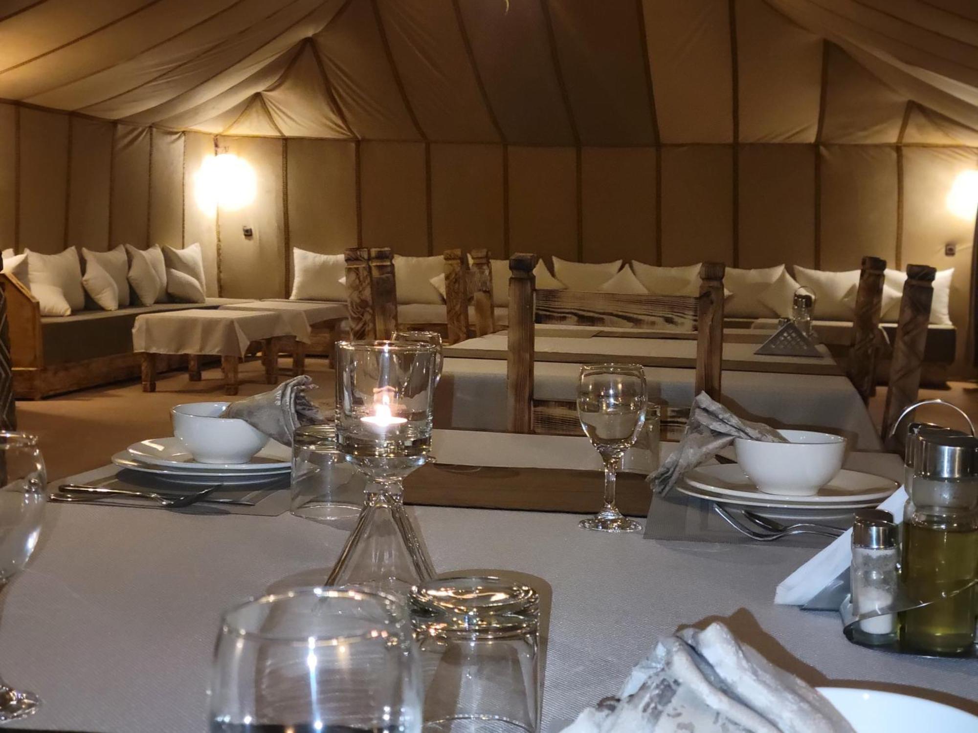 Hotel Ammar Luxury Camp à Merzouga Extérieur photo